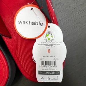 Wonder Nation Big Boys Size 6 flip flops NWT